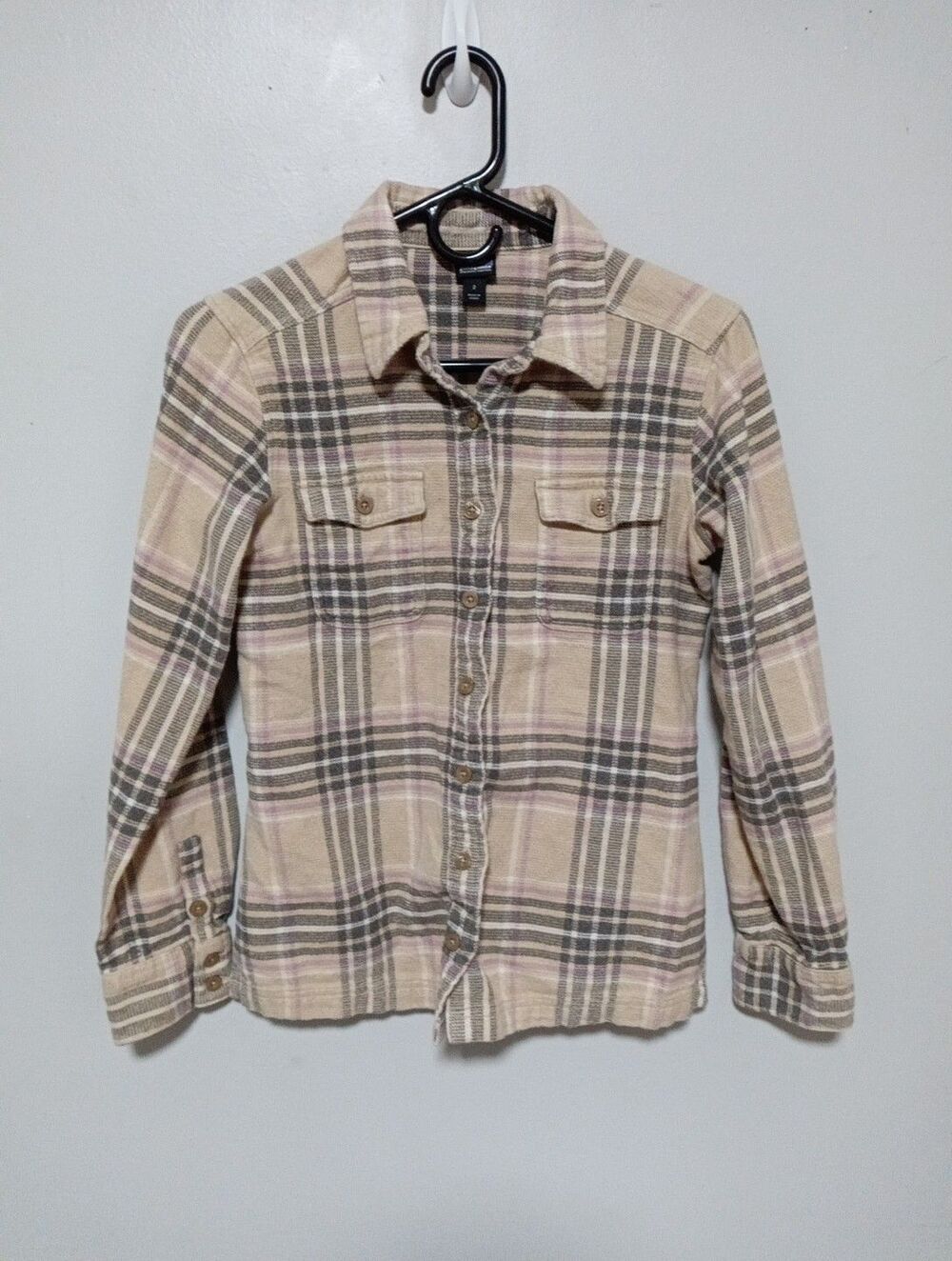 Patagonia Women's Long Sleeve Fjord Flannel Shirt Tailored Cut Tan Plaid Sz 4